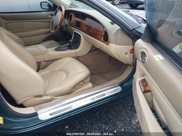 2001 JAGUAR XK8 SAJDA41B31PA15188 Photo 4
