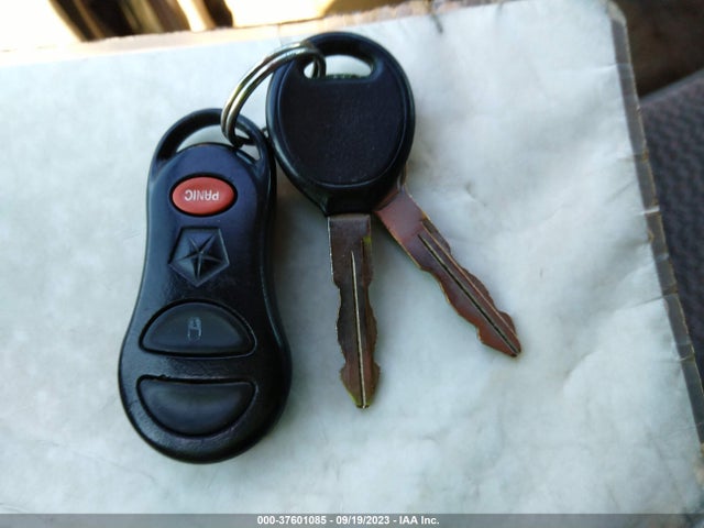 1999 DODGE CARAVAN BASE VIN: 2B4FP2533XR410017
