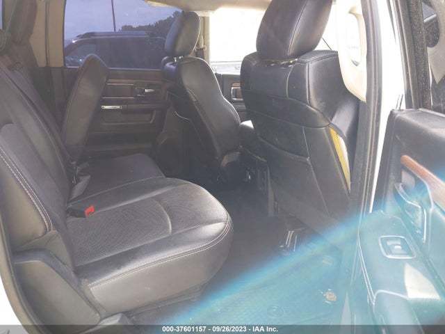 1C6RR7NT8FS661305 RAM 1500 Laramie
