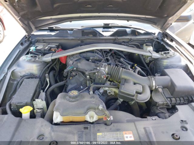 1ZVBP8EM2E5245744 Ford Mustang V6