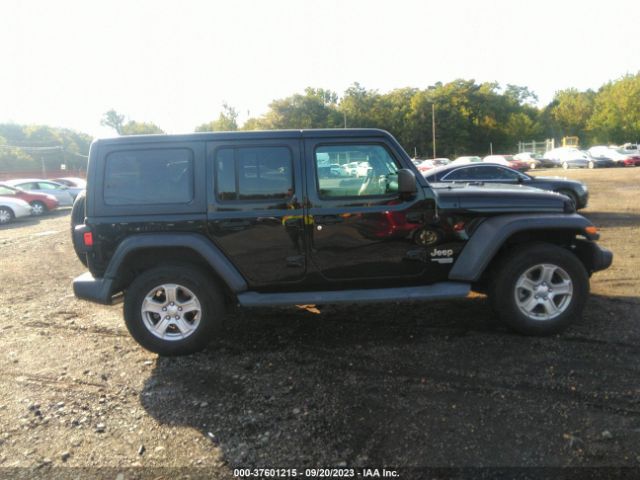 1C4HJXDG1KW533121 Jeep Wrangler Unlimited Sport S