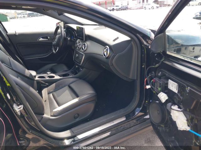 WDCTG4EB1HJ327050 Mercedes-Benz Gla Gla 250