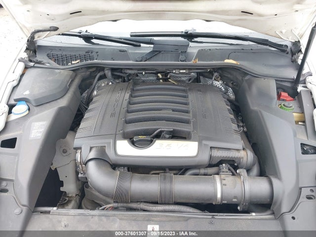 37601307 :رقم المزاد ، WP1AA2A20CLA08095 vin ، 2012 Porsche Cayenne مزاد بيع
