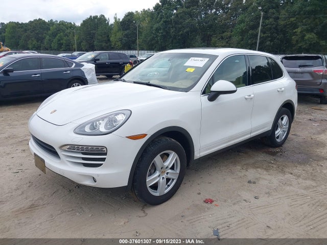 37601307 :رقم المزاد ، WP1AA2A20CLA08095 vin ، 2012 Porsche Cayenne مزاد بيع