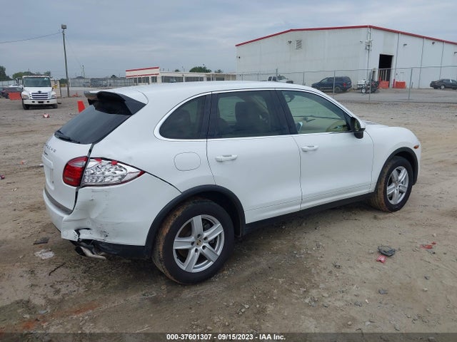 37601307 :رقم المزاد ، WP1AA2A20CLA08095 vin ، 2012 Porsche Cayenne مزاد بيع