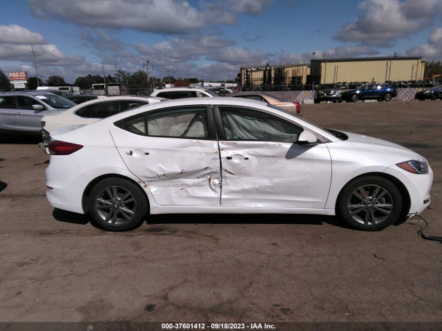 Hyundai ELANTRA SE 2017 5NPD84LFXHH120517 Image 13