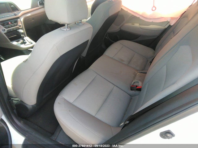 Hyundai ELANTRA SE 2017 5NPD84LFXHH120517 Image 8