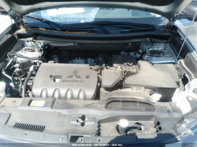 JA4AD2A38JZ051797 Mitsubishi Outlander Es