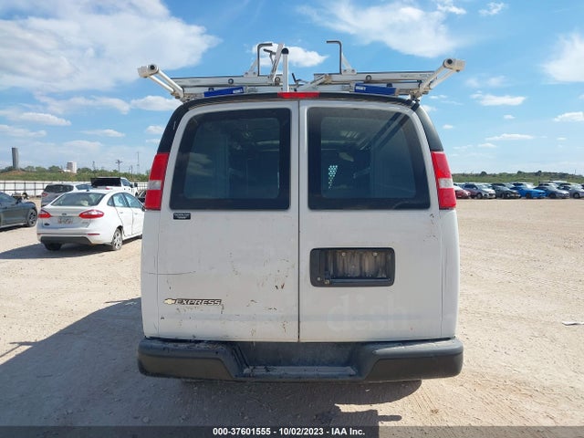 Chevrolet EXPRESS CARGO VAN 2019 1GCWGAFP0K1303793 Image 16