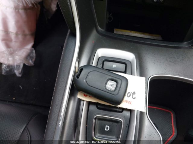 1HGCV2F95LA023869 Honda Accord Sedan Touring