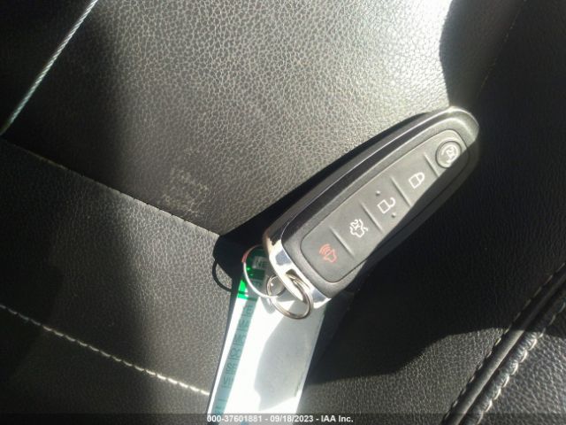 1FMCU9J95EUB70191 Ford Escape Titanium