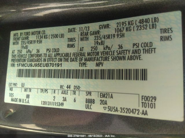 1FMCU9J95EUB70191 Ford Escape Titanium