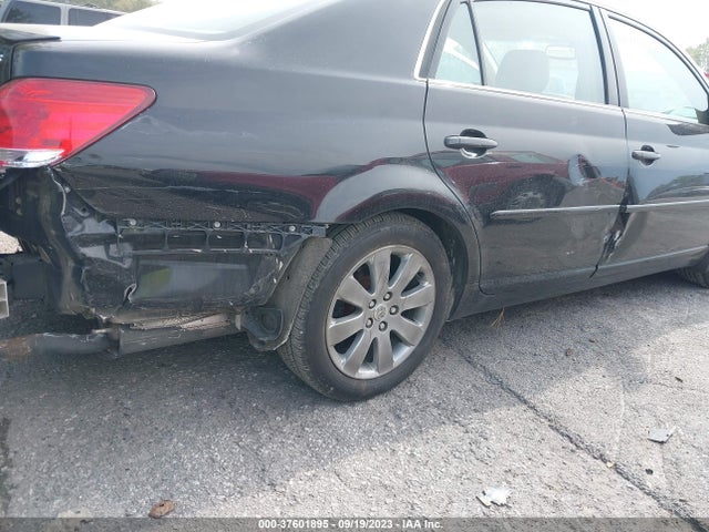 2005 TOYOTA AVALON XL/TOURING/XLS/LIMITED VIN: 4T1BK36B65U028202