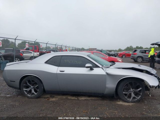 2C3CDZAGXJH183457 Dodge Challenger Sxt Plus