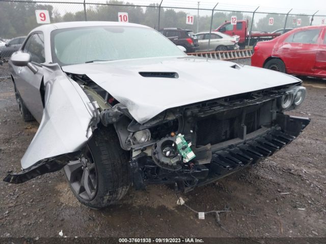 2C3CDZAGXJH183457 Dodge Challenger Sxt Plus