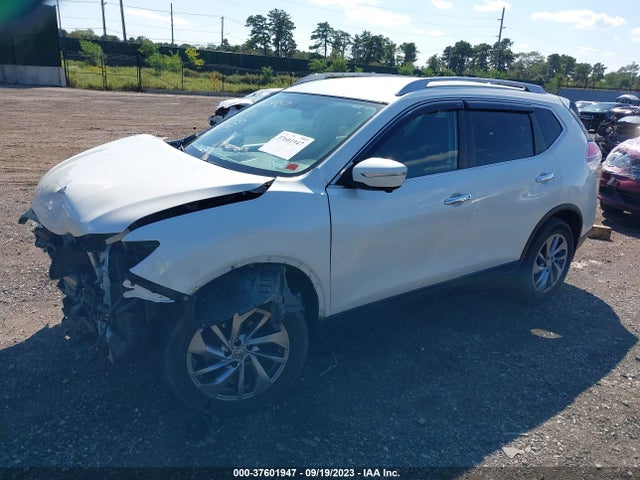 2015 NISSAN ROGUE SL VIN: 5N1AT2MV2FC818247