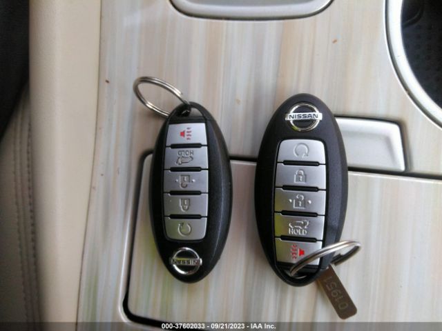 5N1AZ2MH4HN129908 Nissan MURANO SL