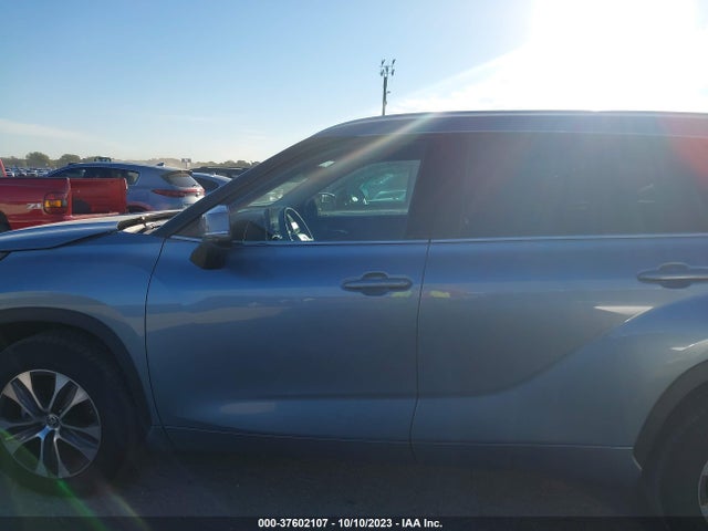 Toyota Highlander Xle 2022 5TDGZRAH8NS123126 Image 14