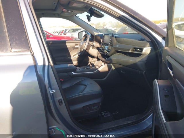 Toyota Highlander Xle 2022 5TDGZRAH8NS123126 Image 5