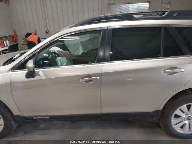 2018 SUBARU OUTBACK PREMIUM VIN: 4S4BSAFCXJ3387985