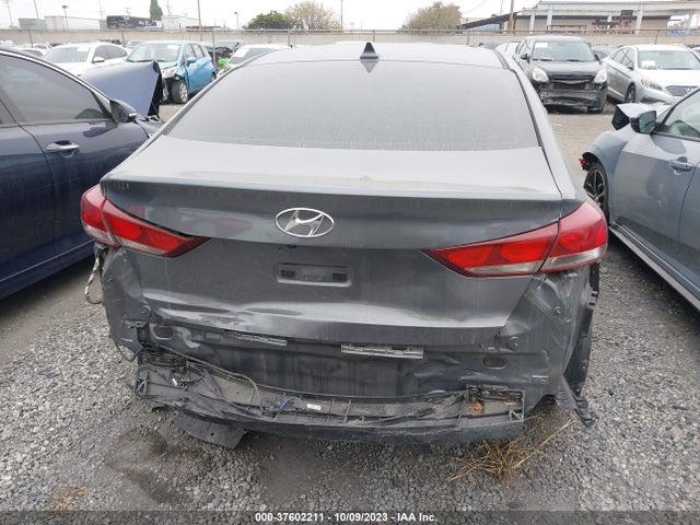 Hyundai ELANTRA SE 2018 KMHD74LF4JU585515 Image 17