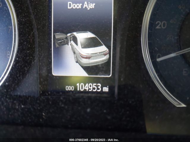 4T1BF1FK3HU704165 Toyota CAMRY XLE