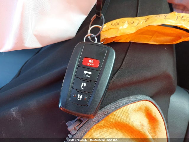 Toyota Corolla Hybrid Le 2022 JTDEAMDE8N3002214 Image 11