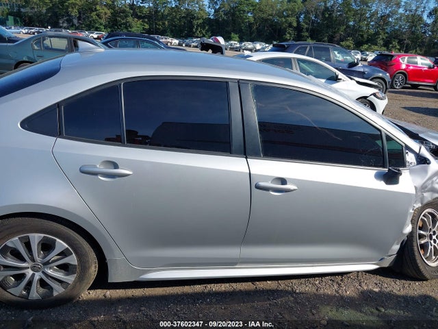 Toyota Corolla Hybrid Le 2022 JTDEAMDE8N3002214 Image 13