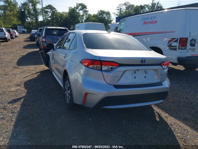 Toyota Corolla Hybrid Le 2022 JTDEAMDE8N3002214 Image 3
