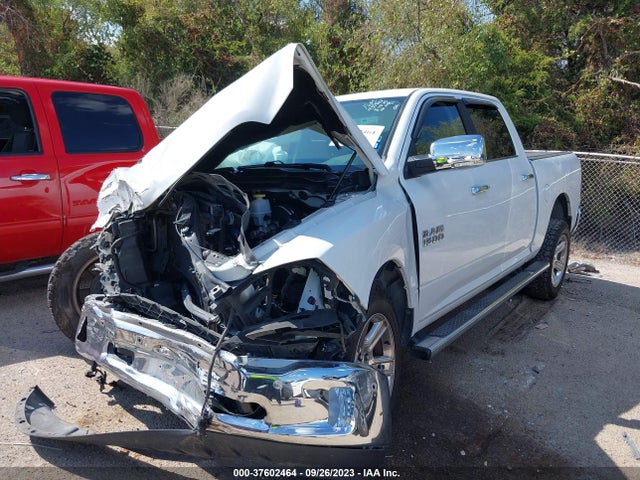 1C6RR6LG4JS210705 RAM 1500 Lone Star Silver