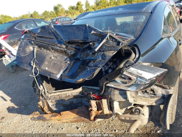 19XFC2F55JE203698 Honda Civic Sedan Lx