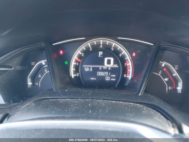 19XFC2F55JE203698 Honda Civic Sedan Lx
