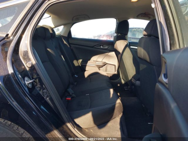 19XFC2F55JE203698 Honda Civic Sedan Lx