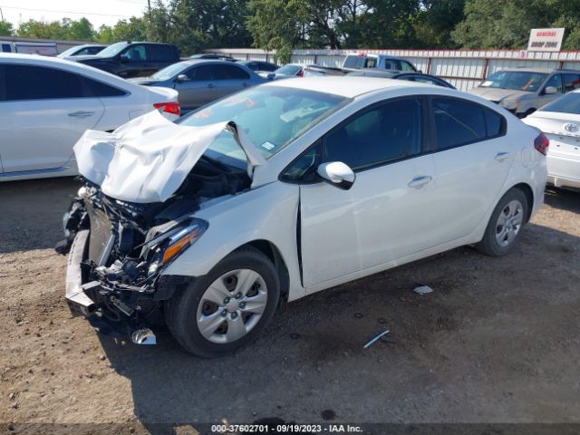 3KPFK4A76JE211588 KIA FORTE LX