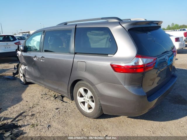 5TDKZ3DC4HS771722 Toyota SIENNA LE