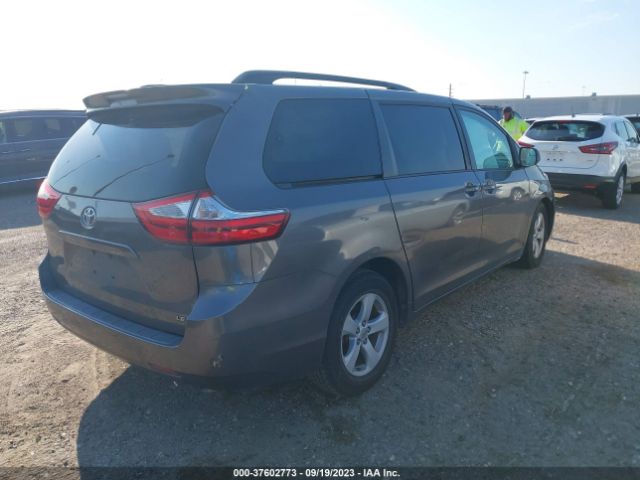 5TDKZ3DC4HS771722 Toyota SIENNA LE