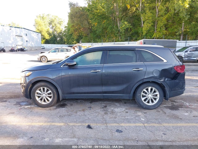 2017 KIA SORENTO 2.4L LX VIN: 5XYPG4A36HG268633