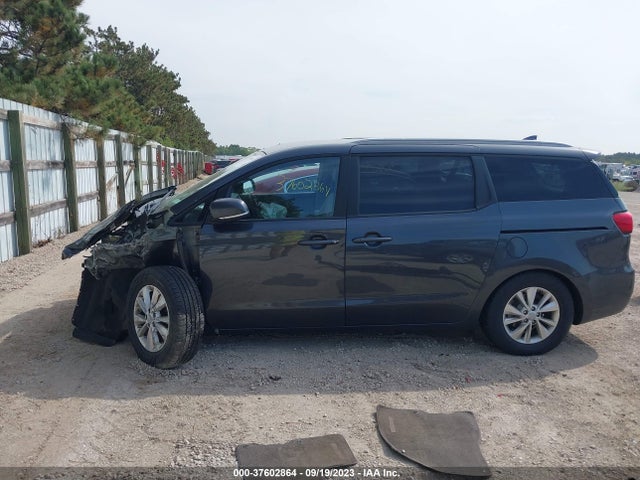 KIA SEDONA LX 2015 KNDMB5C1XF6069460 Image 13