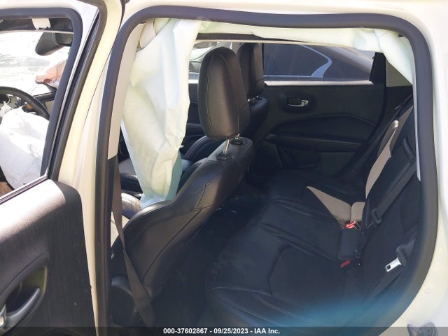 Jeep Compass Latitude 2018 3C4NJCBB9JT268133 Image 8