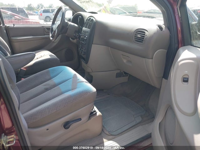 2002 DODGE GRAND CARAVAN SPORT VIN: 1B4GP44392B706569