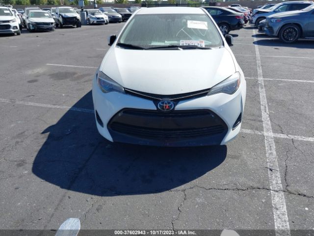 5YFBURHE1JP767350 Toyota COROLLA LE