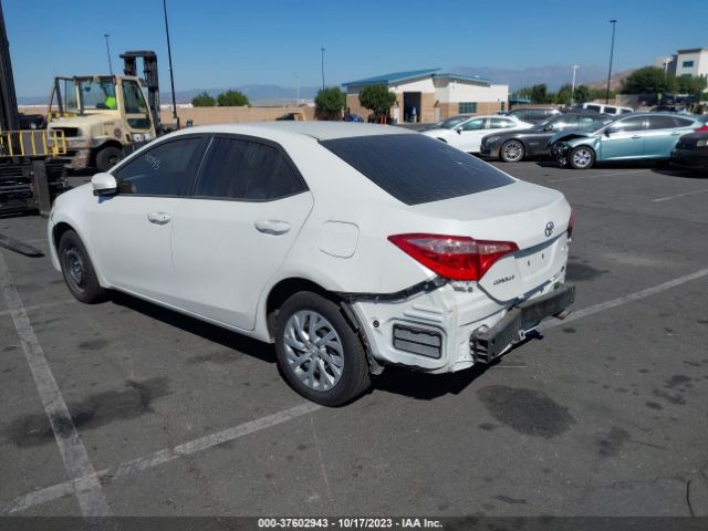 5YFBURHE1JP767350 Toyota COROLLA LE