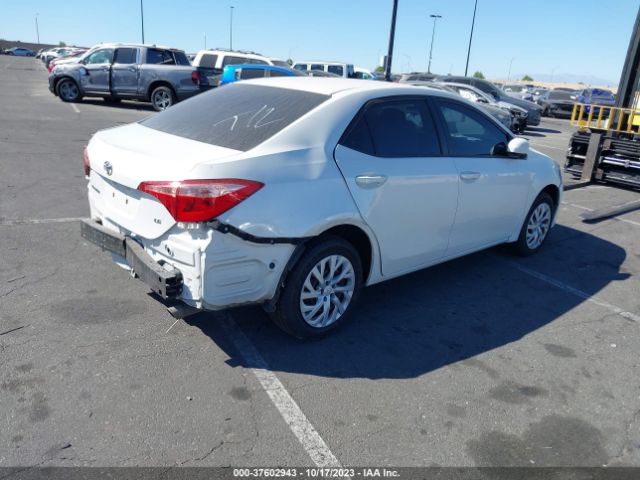 5YFBURHE1JP767350 Toyota COROLLA LE