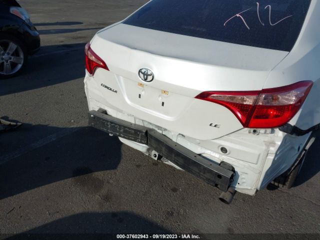 5YFBURHE1JP767350 Toyota COROLLA LE