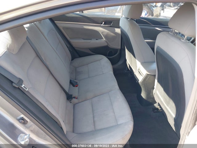 Hyundai ELANTRA SEL 2018 5NPD84LF3JH327739 Image 8