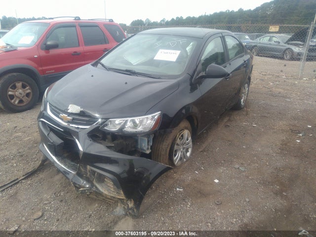 Chevrolet SONIC LS 2019 1G1JB5SB8K4100216 Image 2