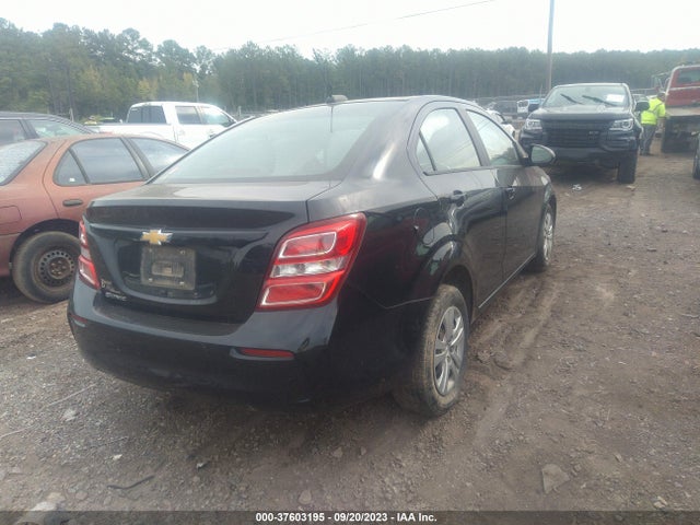 Chevrolet SONIC LS 2019 1G1JB5SB8K4100216 Image 4