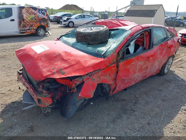 Ford FOCUS SE 2014 1FADP3F22EL346781 Image 2