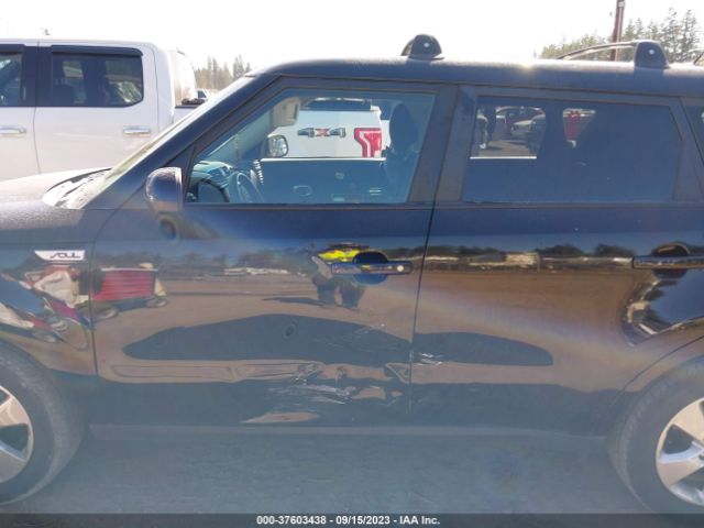 KNDJN2A21J7561723 KIA Soul Base