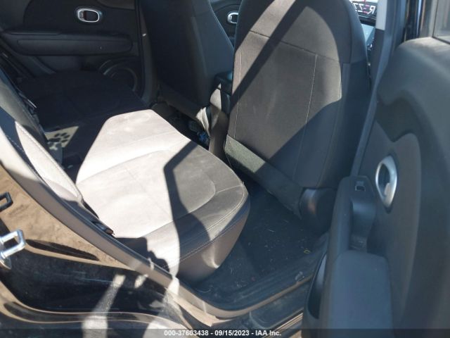 KNDJN2A21J7561723 KIA Soul Base